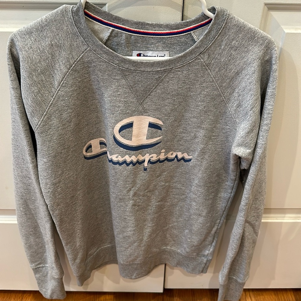 Champion sweatshirt size S